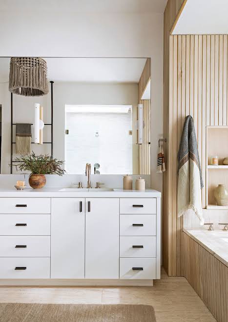 Warm, bright and spotless bathroom